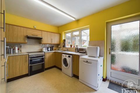 3 bedroom semi-detached house for sale, Oak Way, Littledean, Cinderford