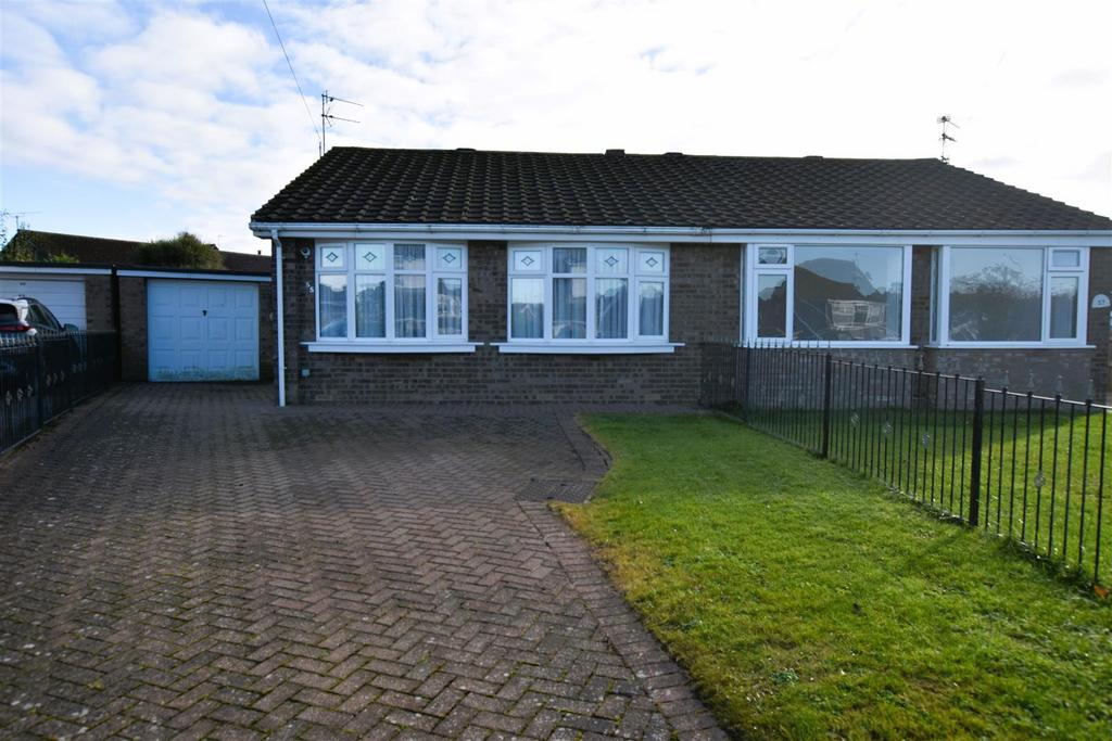 Hall Road, Sproatley, Hull 2 bed semidetached bungalow for sale £162,500