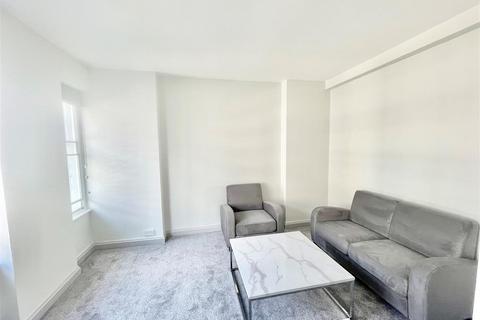 1 bedroom apartment to rent, Vandon court, Petty France, London SW1H