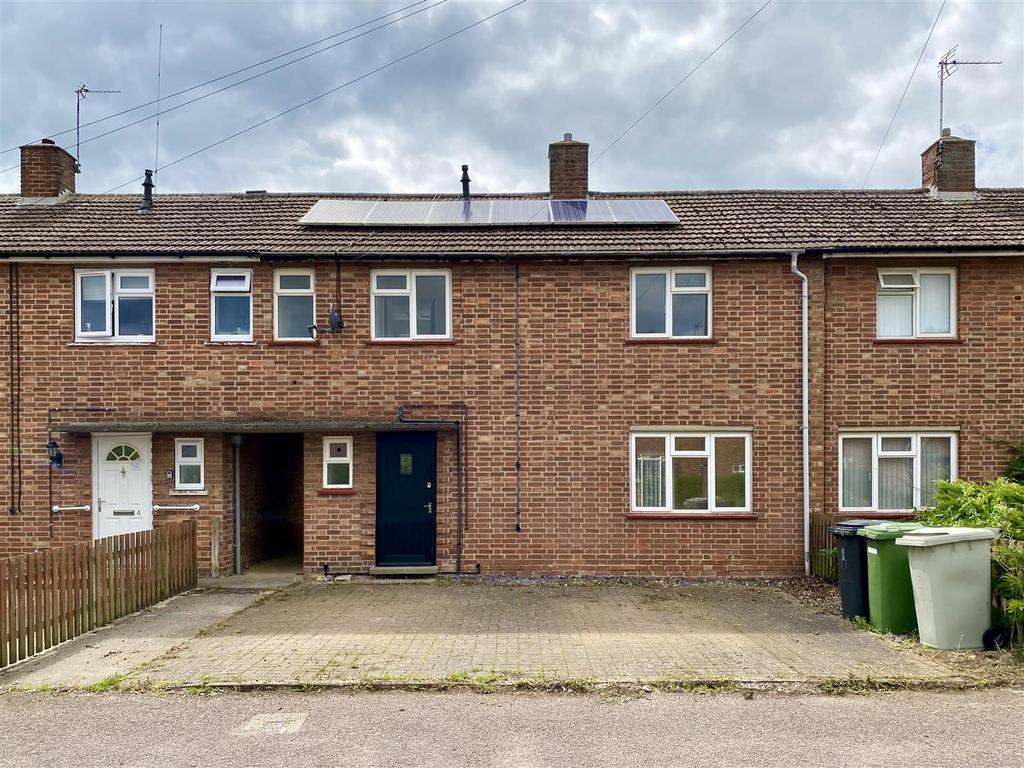 Queens Road, Oakham 3 bed terraced house to rent £850 pcm (£196 pw)