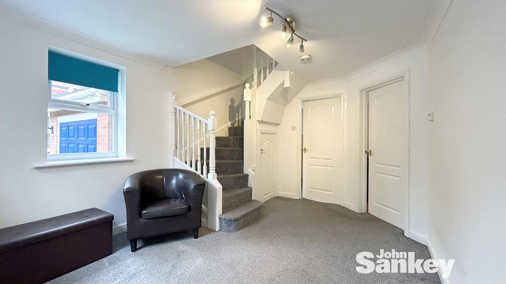 Cosgrove Avenue, SuttonInAshfield 3 bed detached house for sale £200,000