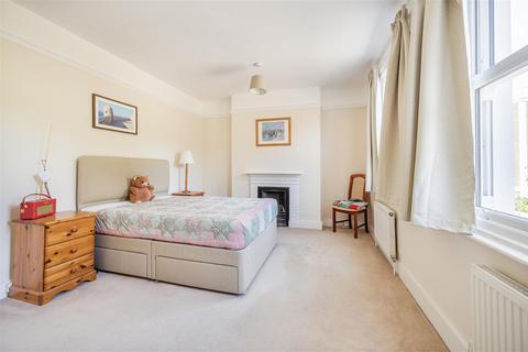 3 bedroom house for sale, East Street, Seaford