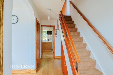 51 Alpine Drive, Wardle, Rochdale, OL12 9NY