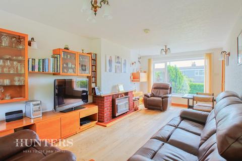 51 Alpine Drive, Wardle, Rochdale, OL12 9NY