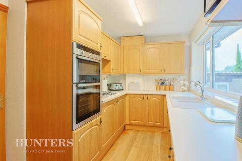 51 Alpine Drive, Wardle, Rochdale, OL12 9NY