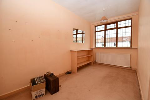 22 Barfield Drive, Yeadon, Leeds, LS19 7SJ