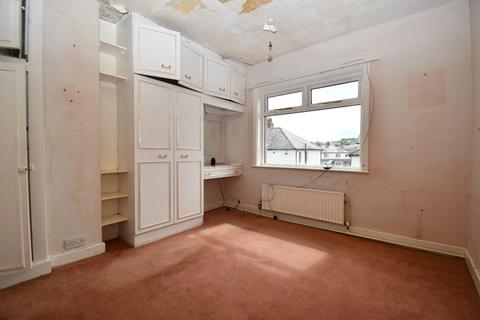 22 Barfield Drive, Yeadon, Leeds, LS19 7SJ