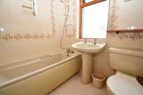 22 Barfield Drive, Yeadon, Leeds, LS19 7SJ