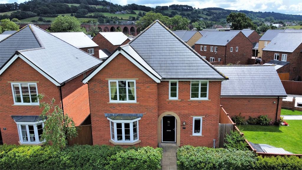 Chew Mill Way, Whalley, Clitheroe, BB7 4 bed detached house for sale