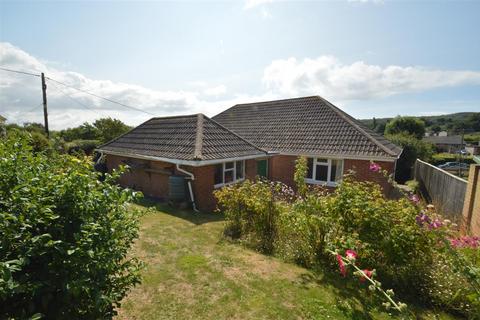 4 bedroom detached bungalow for sale - Windmill Lane, Totland Bay