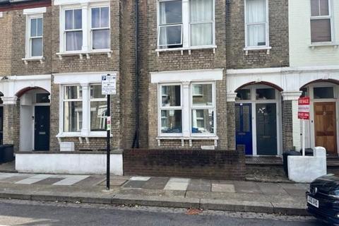 2 bedroom flat for sale - Loubet Street, SW17