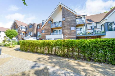 1 bedroom apartment for sale, Mandeville Court, Darkes Lane, Potters Bar, Hertfordshire, EN6 1BZ