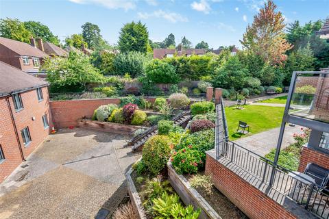 1 bedroom apartment for sale, Mandeville Court, Darkes Lane, Potters Bar, Hertfordshire, EN6 1BZ