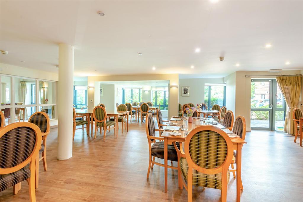 8563431-interior09.jpg