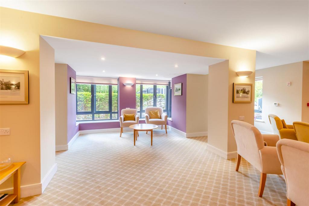 8563431-interior13.jpg