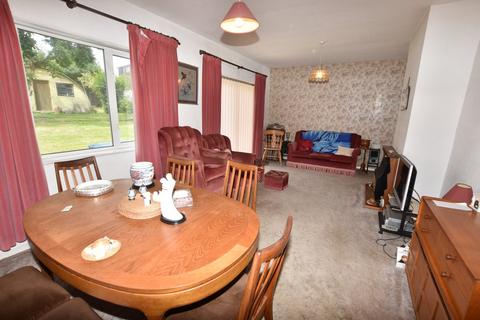 3 bedroom bungalow for sale, Emmets Nest, Binfield, RG42