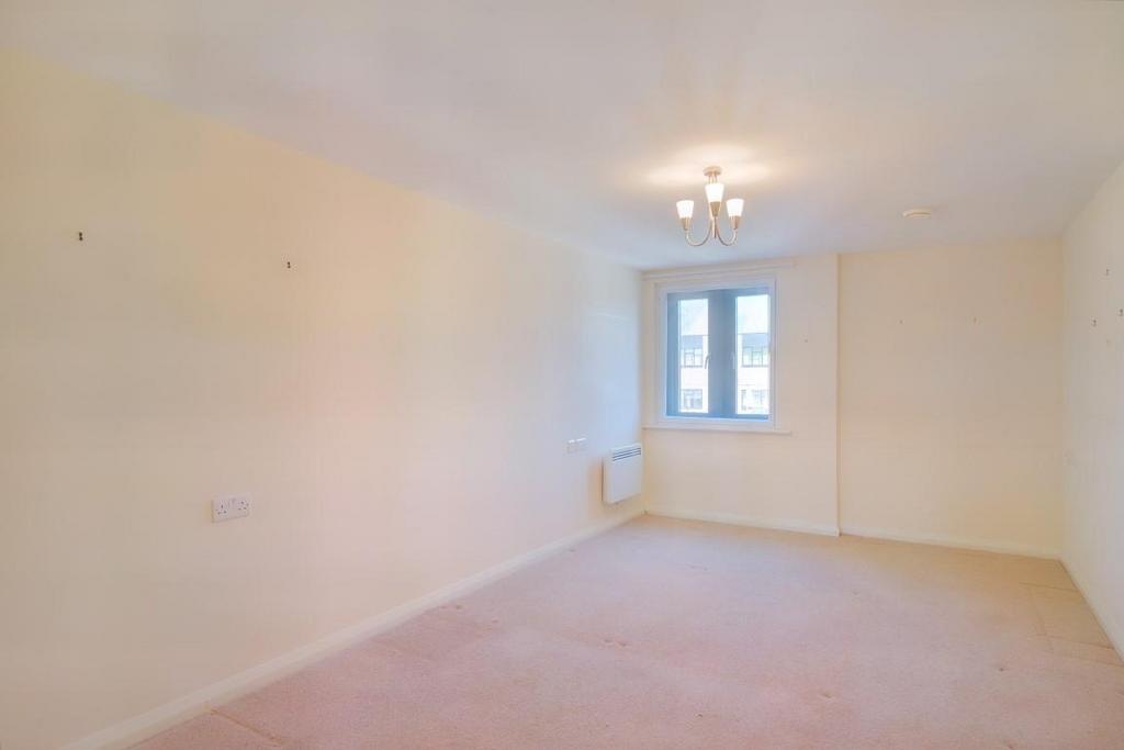 8558025-interior10 (Medium).JPG