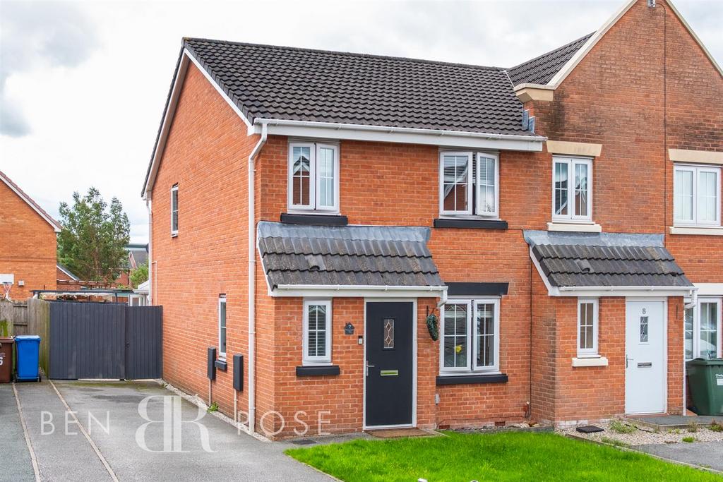 Spennymoor Close, Buckshaw Village, Chorley 4 bed semidetached house