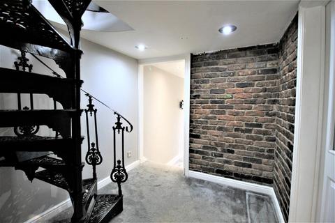 62 Gibraltar Lane, Denton, Manchester, M34 7GG