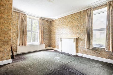1 Mackenzie Crescent, Sheffield, S10 2BU