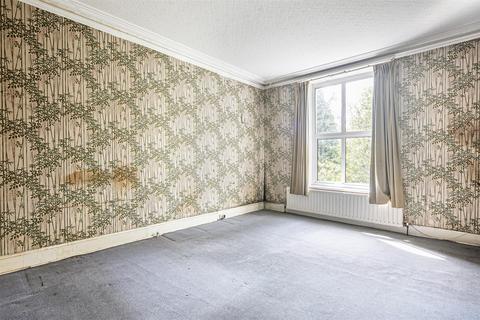 1 Mackenzie Crescent, Sheffield, S10 2BU