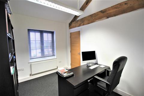 Property to rent, South Street, Manchester M11