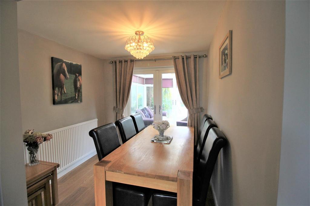 Dining room.jpg