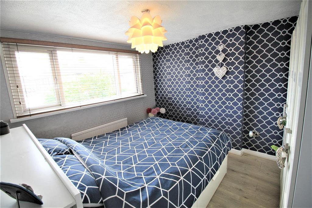 Bedroom 1.jpg