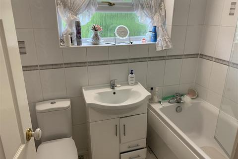 30 Ardenfield, Denton, Manchester, M34 7LN