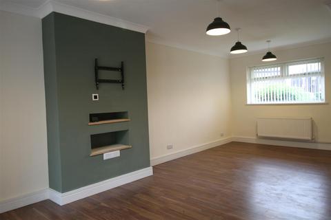16 Chapel Green, Denton, Manchester, M34 6DL