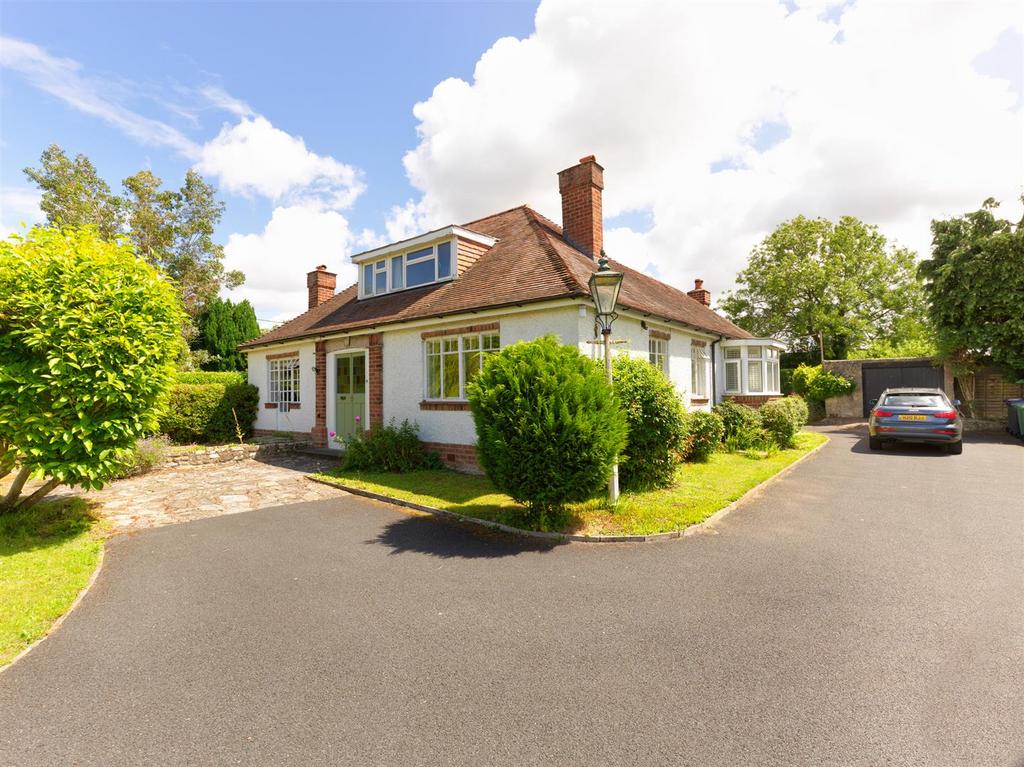 Drayton Road, Shawbury 5 bed detached house for sale £425,000