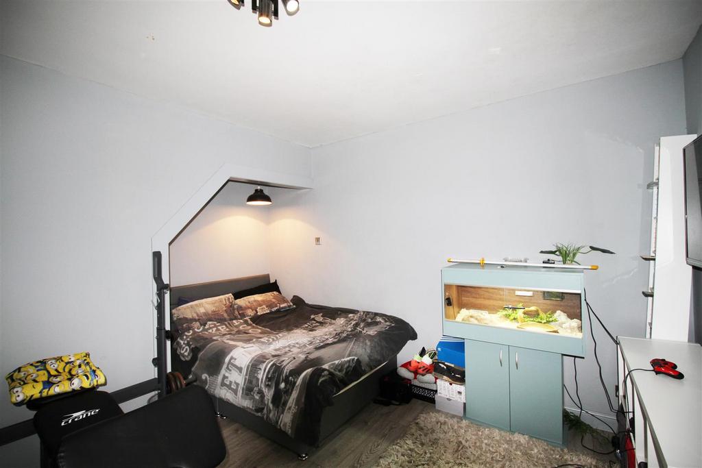 Bedroom 2.jpg