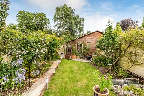 Hillcot Chapel Lane, Westhumble, Dorking, RH5 6AH