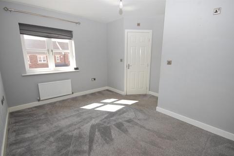 18 Barley Fields Close, Garforth, Leeds, LS25 1DT