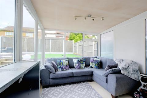 9 Abbots Close, Daybrook, Nottingham, NG5 6AU