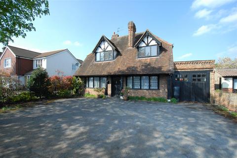 3 bedroom detached house to rent - Bath Road, Taplow, Maidenhead