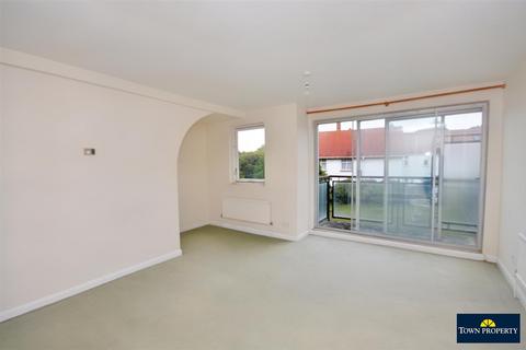 2 bedroom flat for sale, Meads Road, Eastbourne