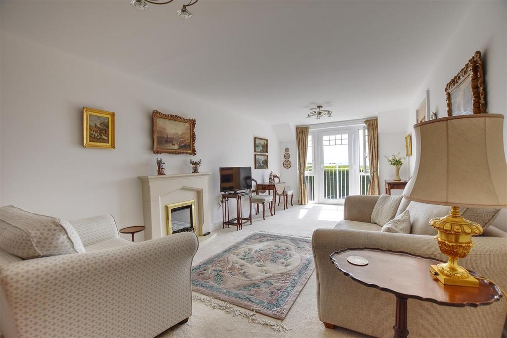Little Common Road, BexhillOnSea 1 bed retirement property £200,000