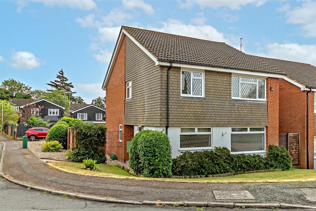 Allandale, St. Albans 4 bed detached house for sale £825,000