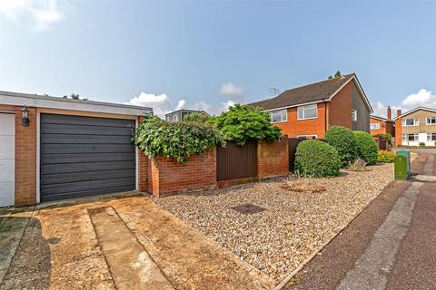 21 Allandale, St Albans, AL3 4NG