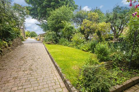8 Top Side, Grenoside, Sheffield, S35 8RD