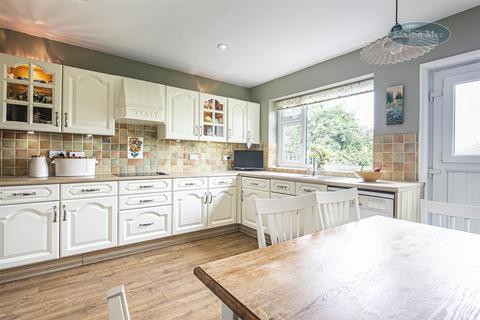 8 Top Side, Grenoside, Sheffield, S35 8RD