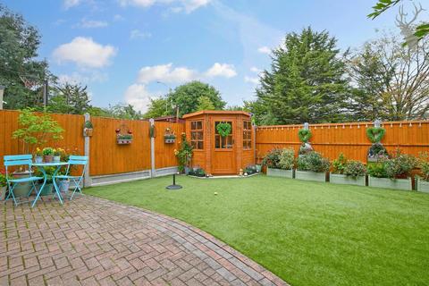 10 Beech Avenue, Buckhurst Hill, IG9 5JA