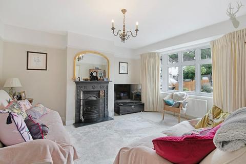 10 Beech Avenue, Buckhurst Hill, IG9 5JA