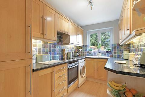 10 Beech Avenue, Buckhurst Hill, IG9 5JA