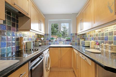 10 Beech Avenue, Buckhurst Hill, IG9 5JA