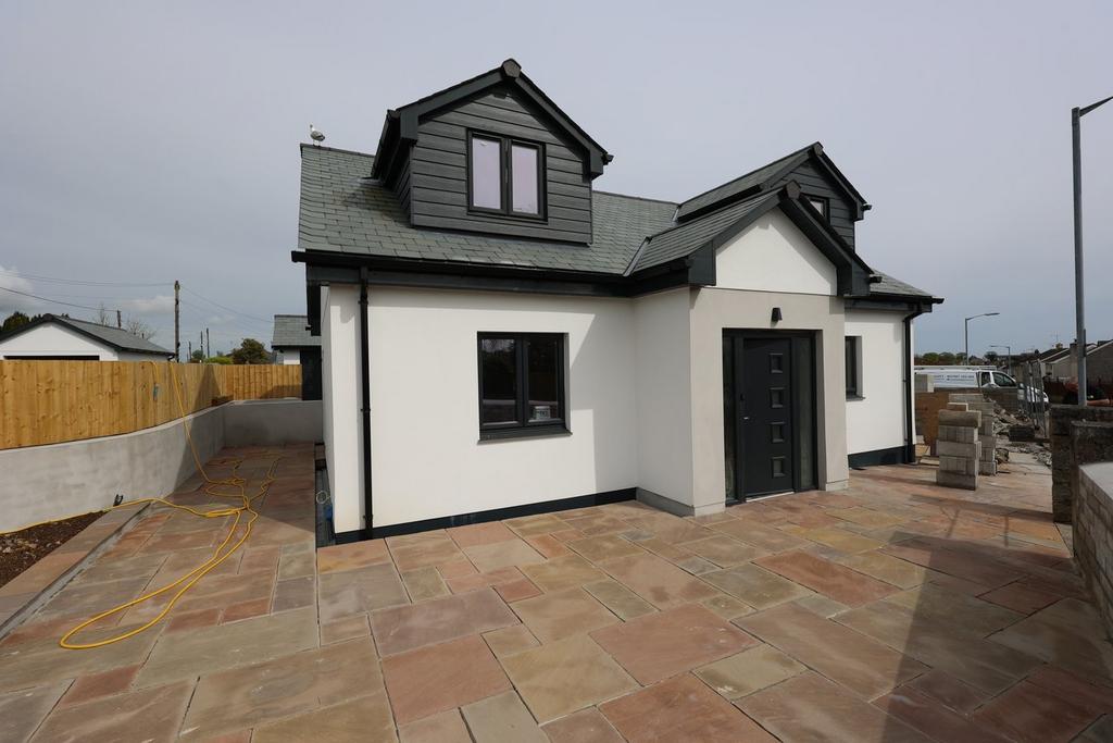 Bethel Road, St Austell, PL25 4 bed detached house for sale £415,000