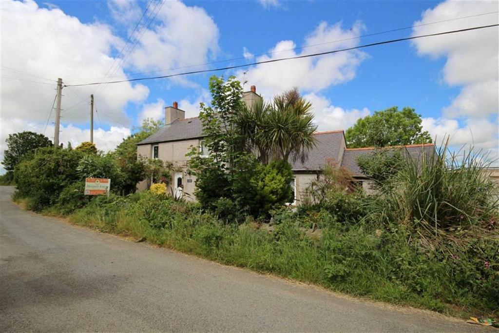 Gwalchmai, Anglesey, LL65 3 bed farm house £165,000