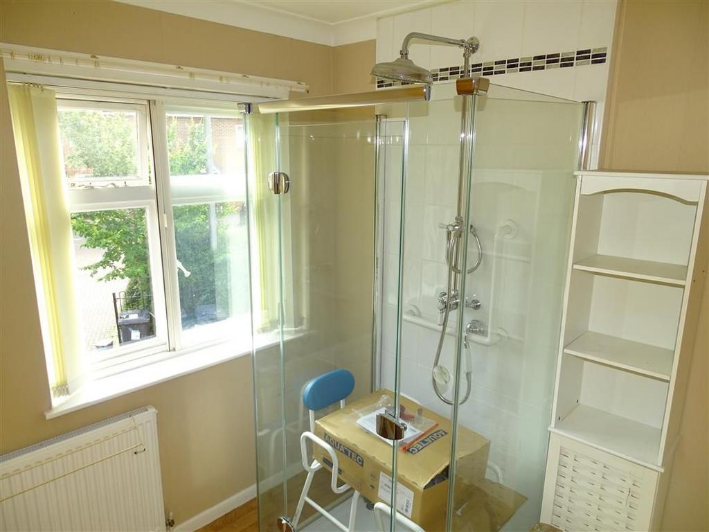 Bedroom 3/Shower Room