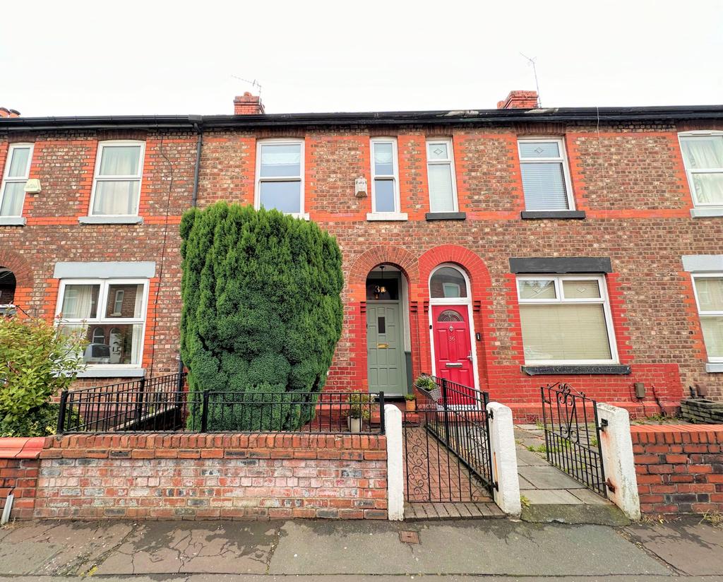 Pinnington Lane, Stretford 3 bed terraced house for sale £295,000